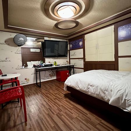 Picasso Motel Seul Esterno foto